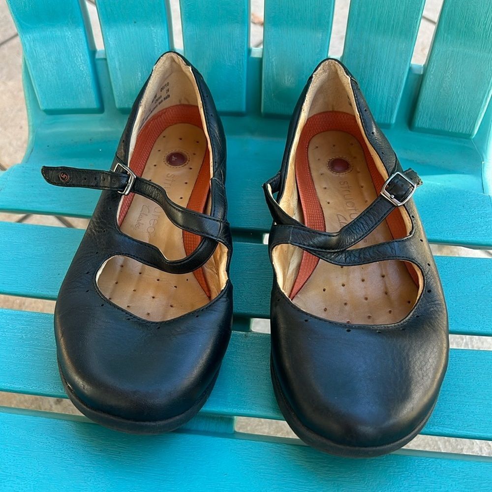 Clarks Unstructered Strappy Leather Mary Jane Shoes size 6.5 w 🌸